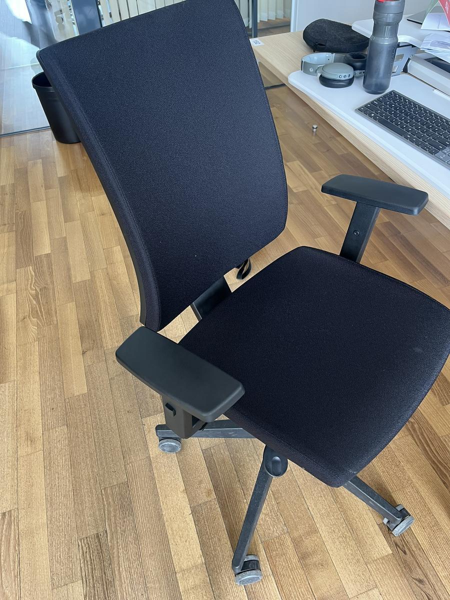B&uuml;rodrehstuhl BENE schwarz Novy Styl?d=2026-05-01 02:34:54