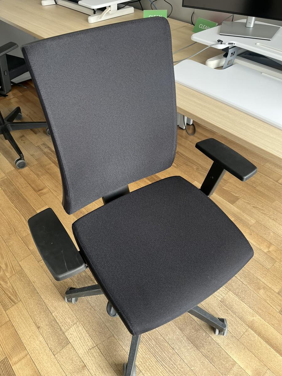 B&uuml;rodrehstuhl BENE schwarz Novy Styl