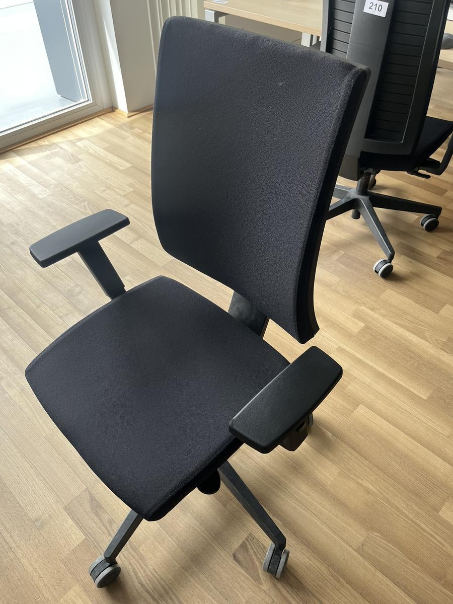 B&uuml;rodrehstuhl BENE schwarz Novy Styl
