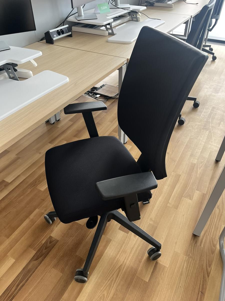 B&uuml;rodrehstuhl BENE schwarz Novy Styl?d=2026-05-01 01:20:42