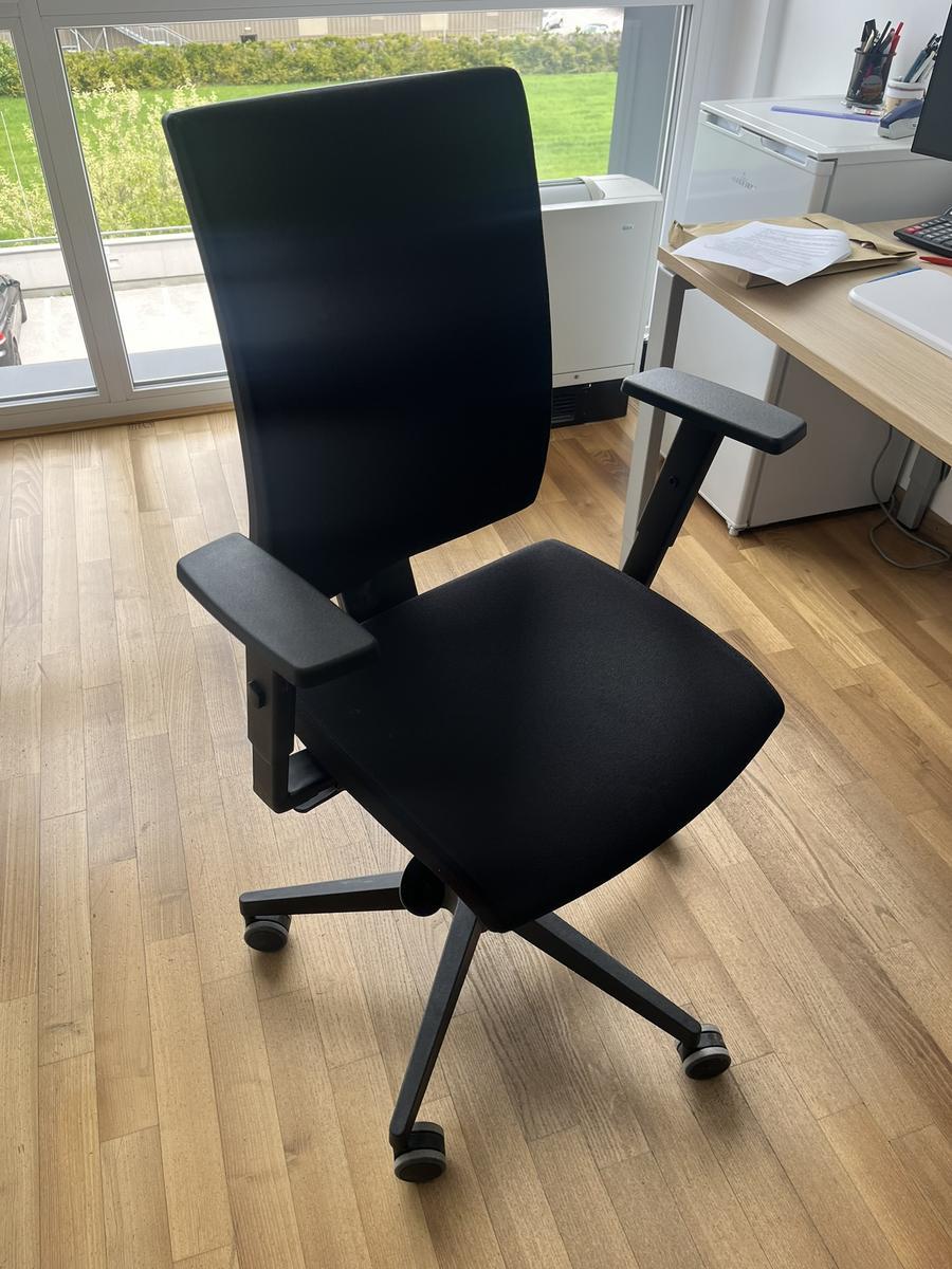 B&uuml;rodrehstuhl BENE schwarz Novy Styl?d=2026-05-01 01:20:21