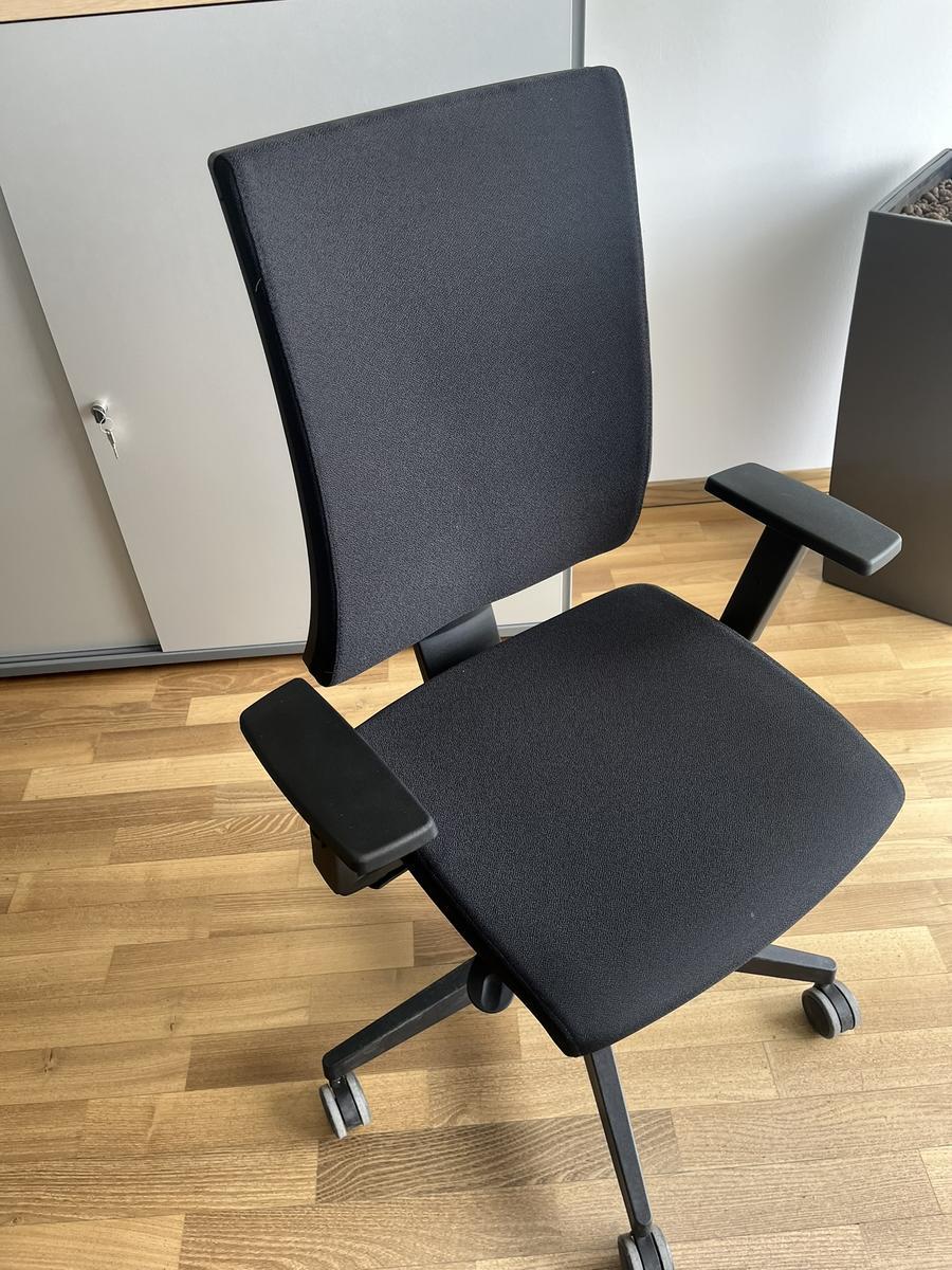 B&uuml;rodrehstuhl BENE schwarz Novy Styl