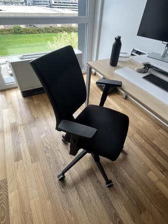 B�rodrehstuhl BENE schwarz Novy Styl