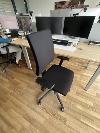 B�rodrehstuhl BENE schwarz Novy Styl