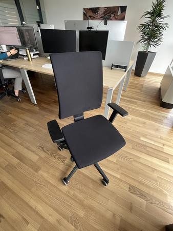 B�rodrehstuhl BENE schwarz Novy Styl