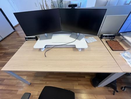 BENE Schreibtisch mit R�ckwand 160 x 80 cm