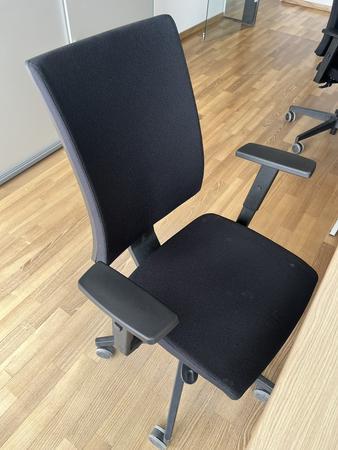 B�rodrehstuhl BENE schwarz Novy Styl