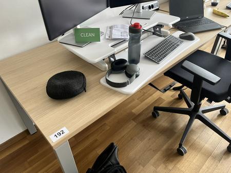 BENE Schreibtisch ohne R�ckwand 160 x 80 cm