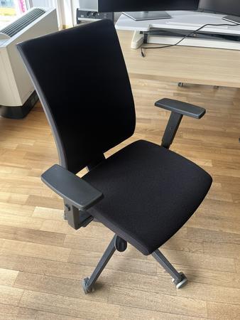 B�rodrehstuhl BENE schwarz Novy Styl