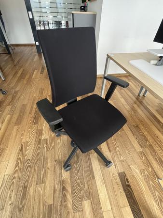 B�rodrehstuhl BENE schwarz Novy Styl