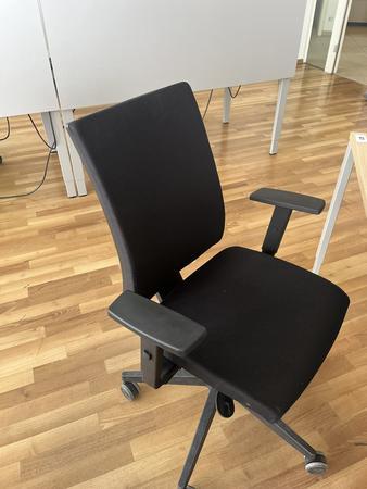 B�rodrehstuhl BENE schwarz Novy Styl