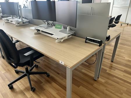 BENE Schreibtisch mit R�ckwand 160 x 80 cm