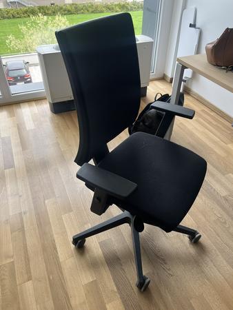 B�rodrehstuhl BENE schwarz Novy Styl