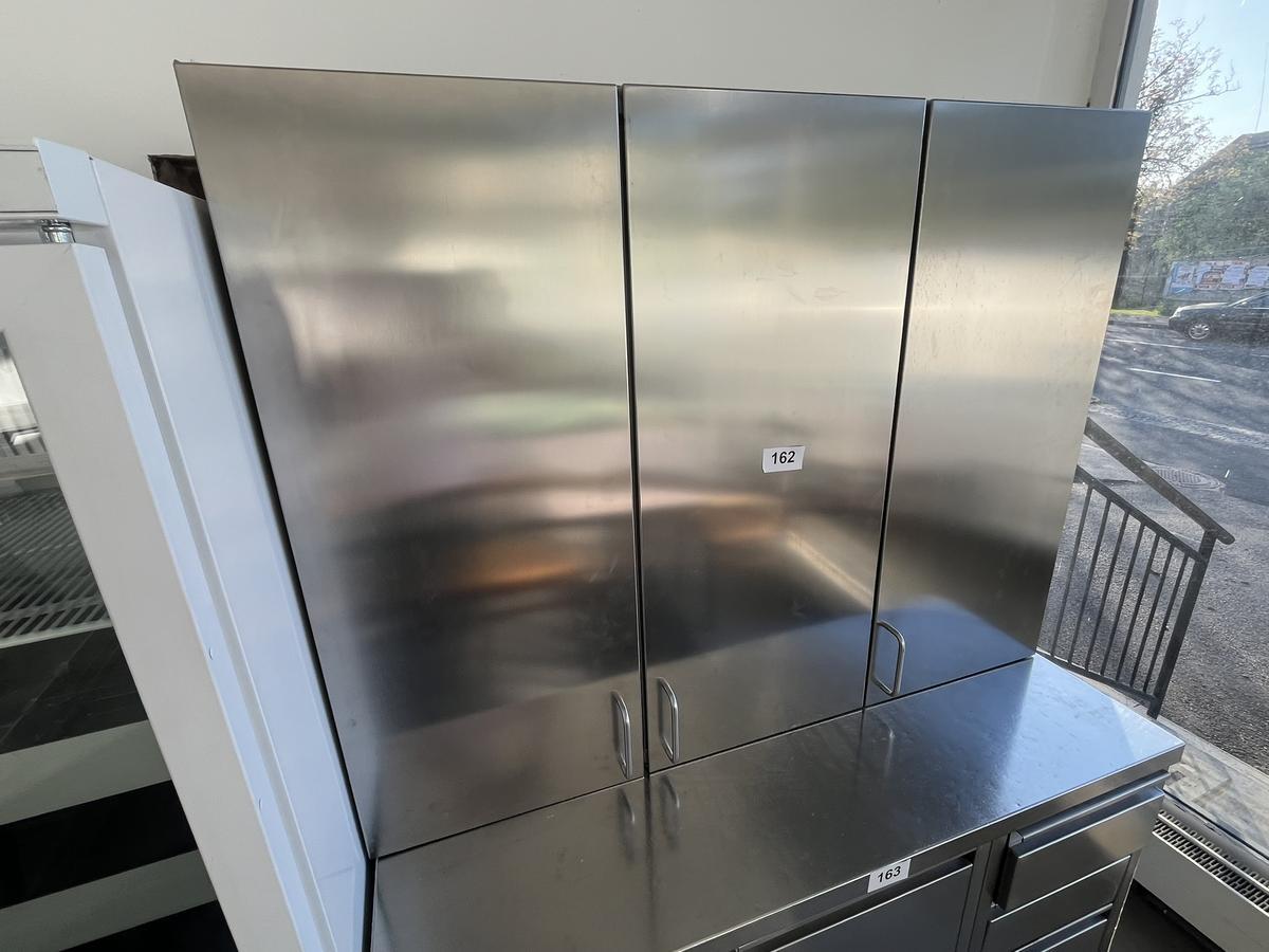 KIEFER Edelstahlh&auml;ngeschrank 130/33/100 cm mit Fachb&ouml;den?d=2026-04-30 16:28:22