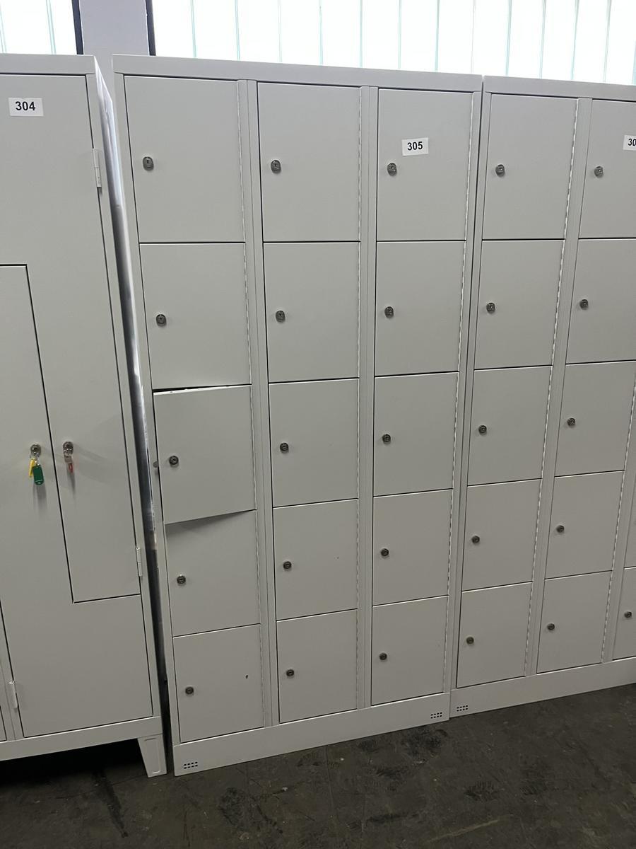 Spind mit Schl&uuml;ssel, 15 F&auml;cher, 90x50x195cm