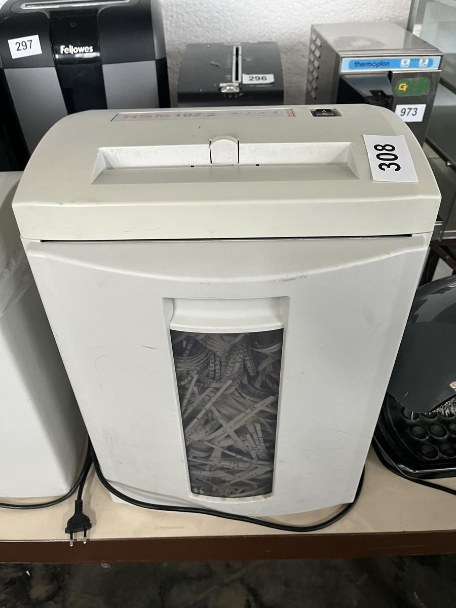 HSM Aktenvernichter 102.2?d=2026-04-30 16:27:49