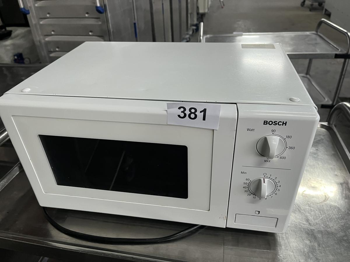 Mikrowelle?d=2026-04-30 19:23:26