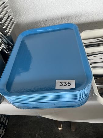 22 St�ck Serviertablett in Kunststoff teilweise neu  ca.36/46 cm