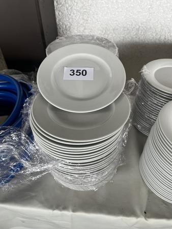 55 St�ck Porzellanteller Selfman mit 20 cm Durchmesser