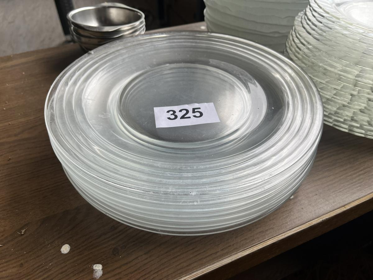 ca. 8 Stk. Glasteller DM 31 cm