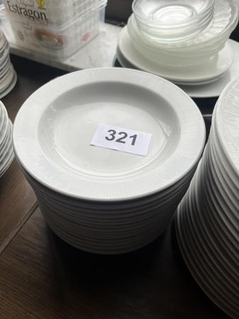 17 Stk. Lilienporzellan-Suppenteller DM 22 cm