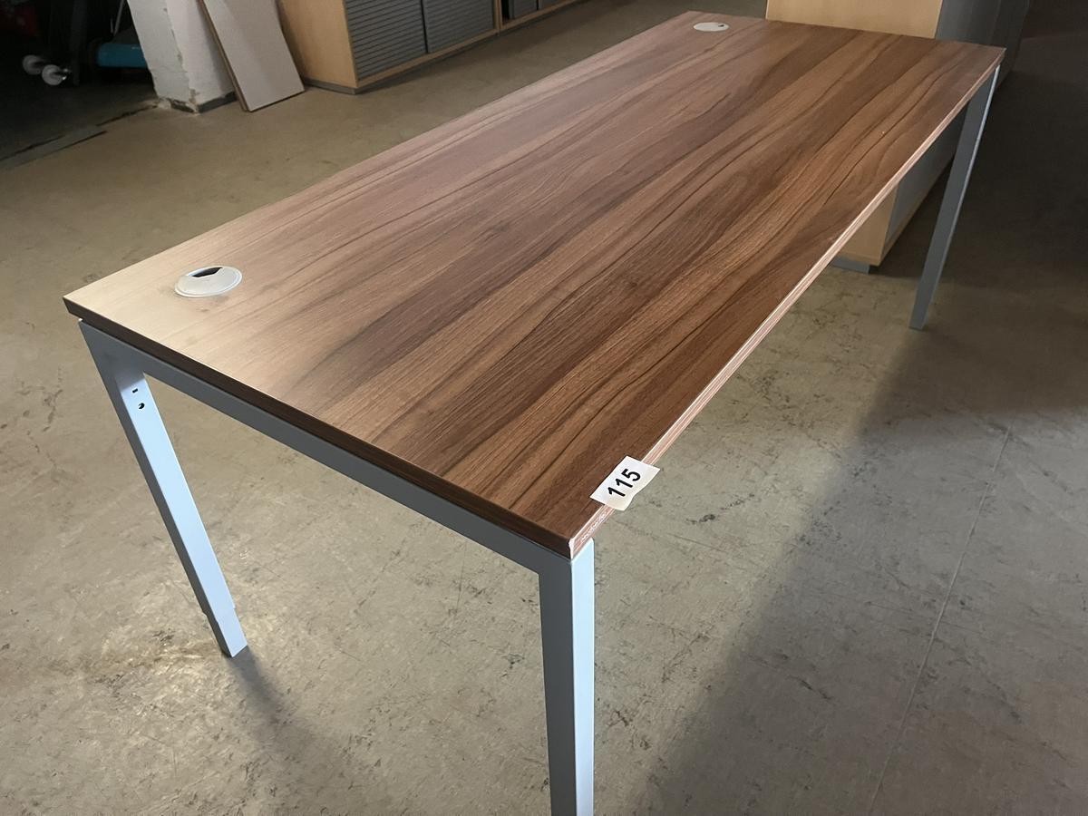 Neud&ouml;rfler Schreibtisch 180 x 90 cm?d=2026-05-09 08:12:56