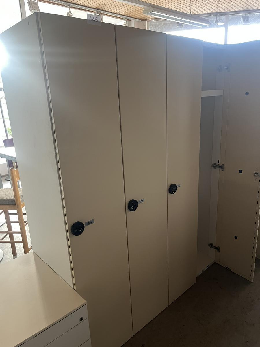 ERKA Umkleideschrank 3teilig?d=2026-05-09 08:25:53