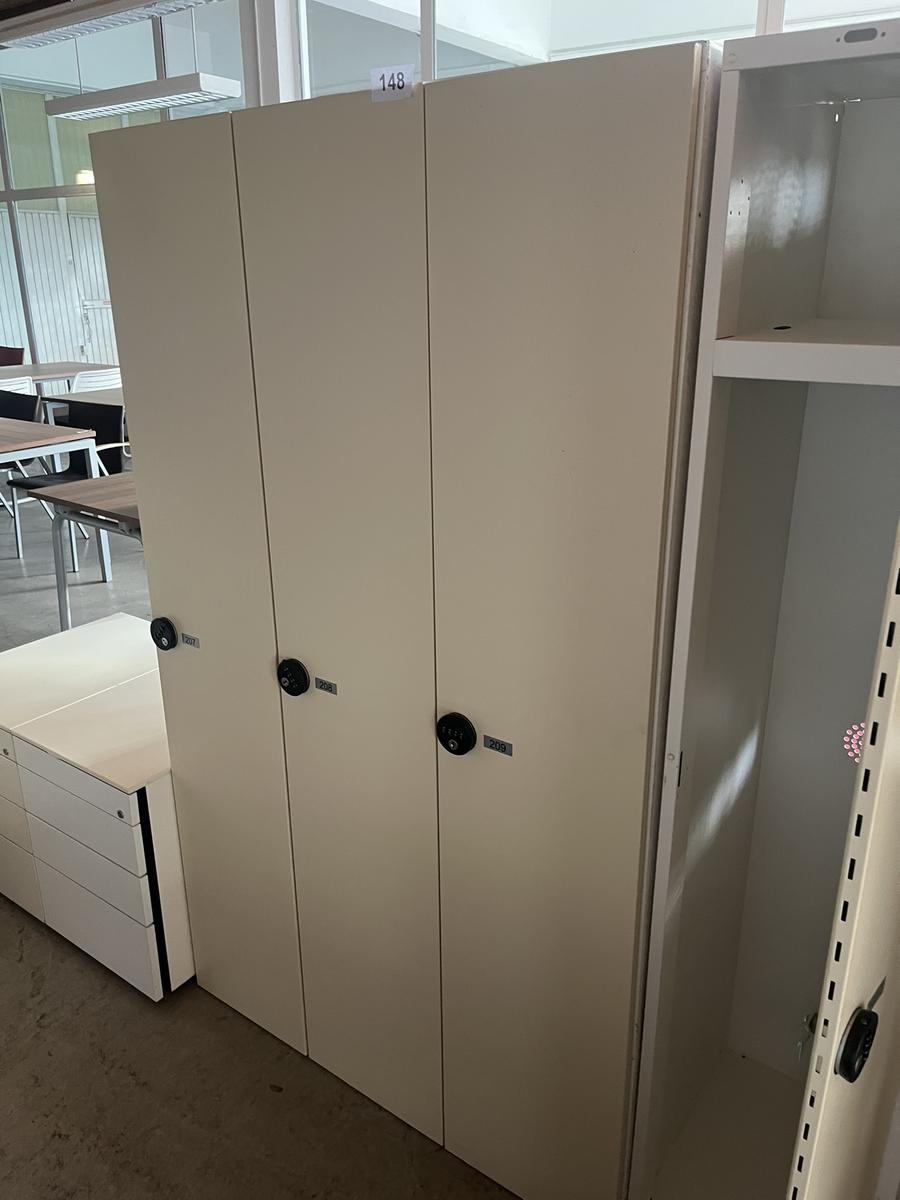 ERKA Umkleideschrank 3teilig?d=2026-05-09 08:25:39