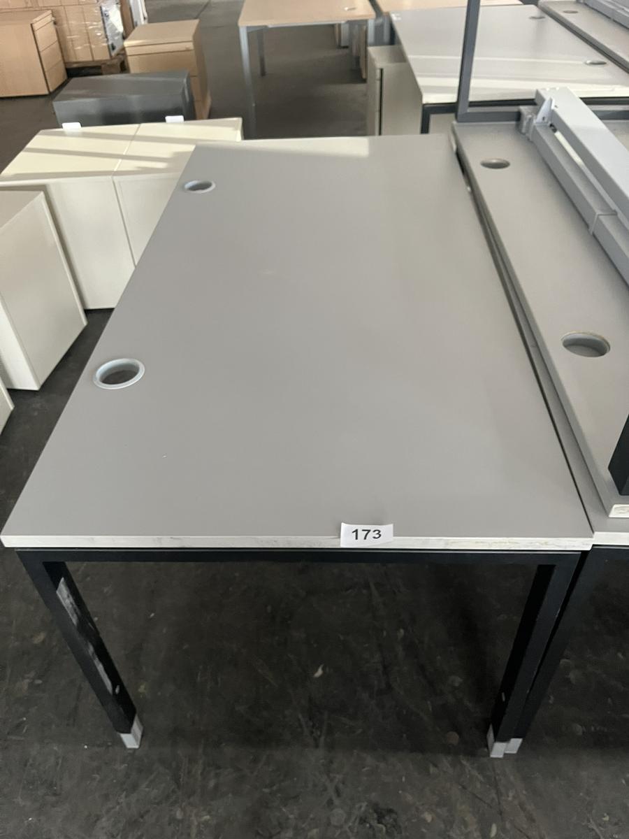 HALI Schreibtisch 160 x 80 cm?d=2026-05-09 08:25:20