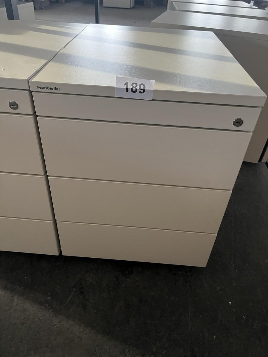 Neud&ouml;rfler Rollcontainer mit 4 Laden?d=2026-05-09 08:12:50