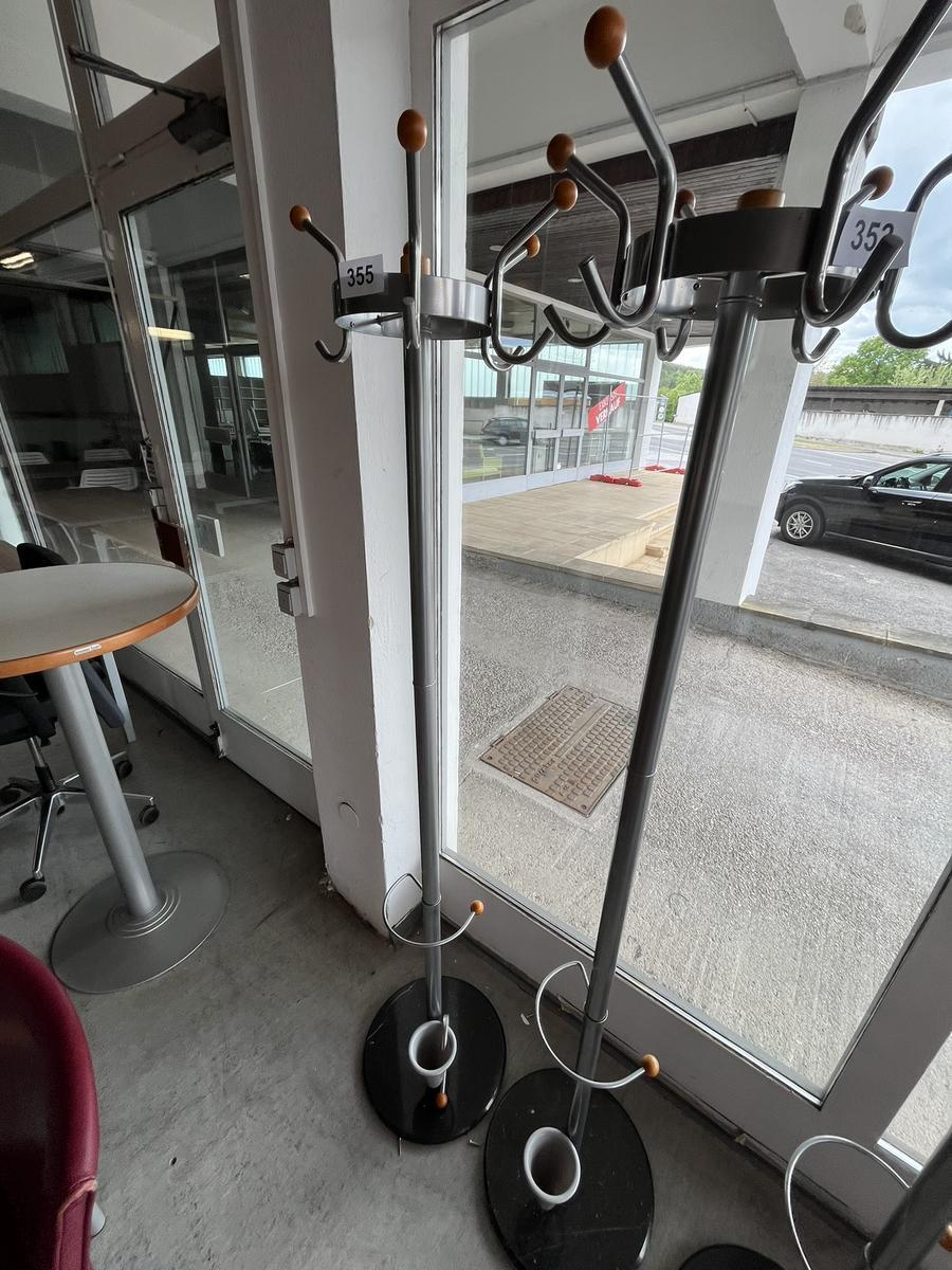 Garderobenst&auml;nder DM 40 cm/ 185 cm?d=2026-05-09 08:25:20
