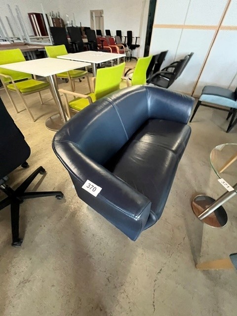 GIULIOMARELLI Sitzsofa ca. 135 x 75 x 72 cm + 2 Stk.Besprechungsst&uuml;hle?d=2026-06-23 12:41:51