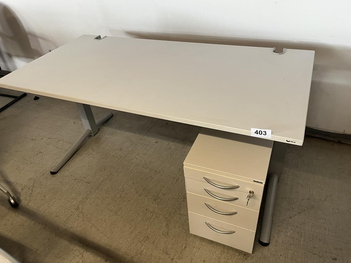 Schreibtisch ca. 160x80 cm h&ouml;henverstellbar grau?d=2026-05-09 08:25:39