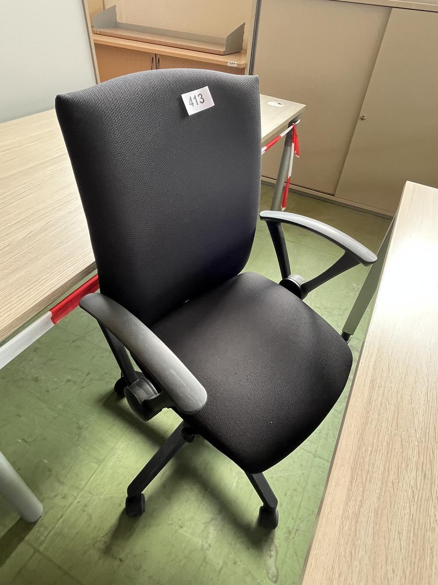 B&uuml;rodrehstuhl mit Armlehne?d=2026-05-09 08:20:29