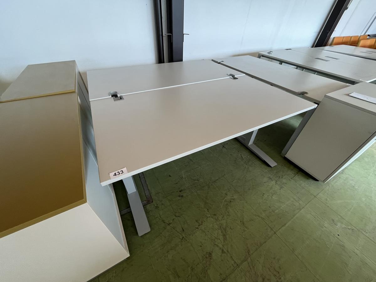 Schreibtisch ca. 160x80 cm h&ouml;henverstellbar grau