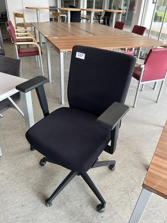 Viasit Neud�rfler B�rodrehstuhl mit Armlehne
