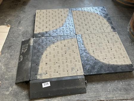 ca.39 m2 Kunststoff-Systemboden, Verlegeplatten ca. 50 x 50 x 40 cm = Palette