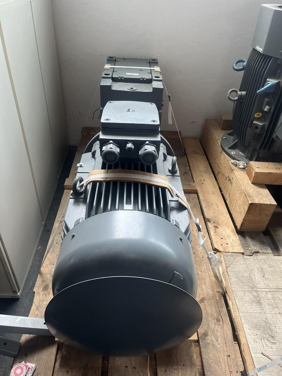 Elektromotor 4 KTC 225 M4 45 kW