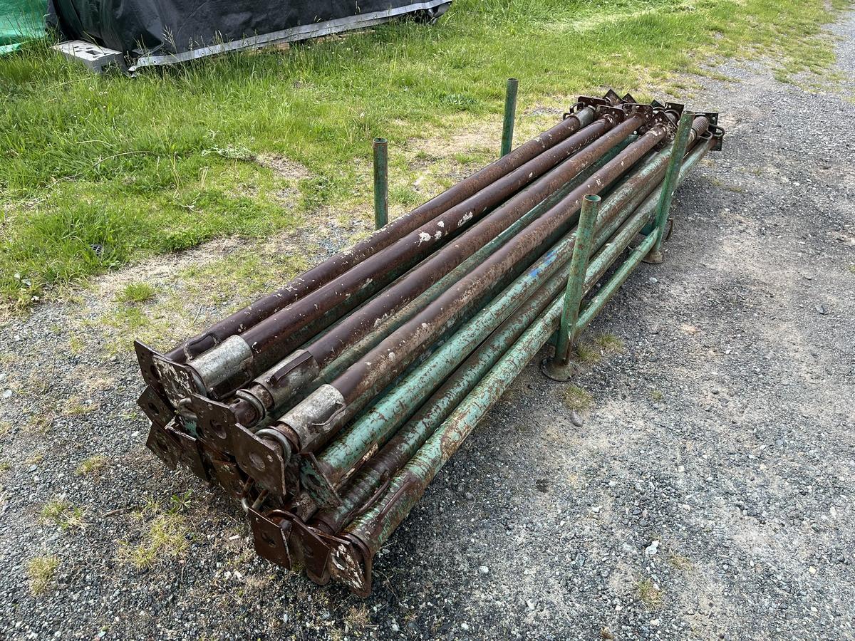18 Stk. EKRO EURO STABIL Deckenst&uuml;tzen ( 14 Stk. ca. 550 cm- 4 Stk. ca.410 cm ) inkl.Box