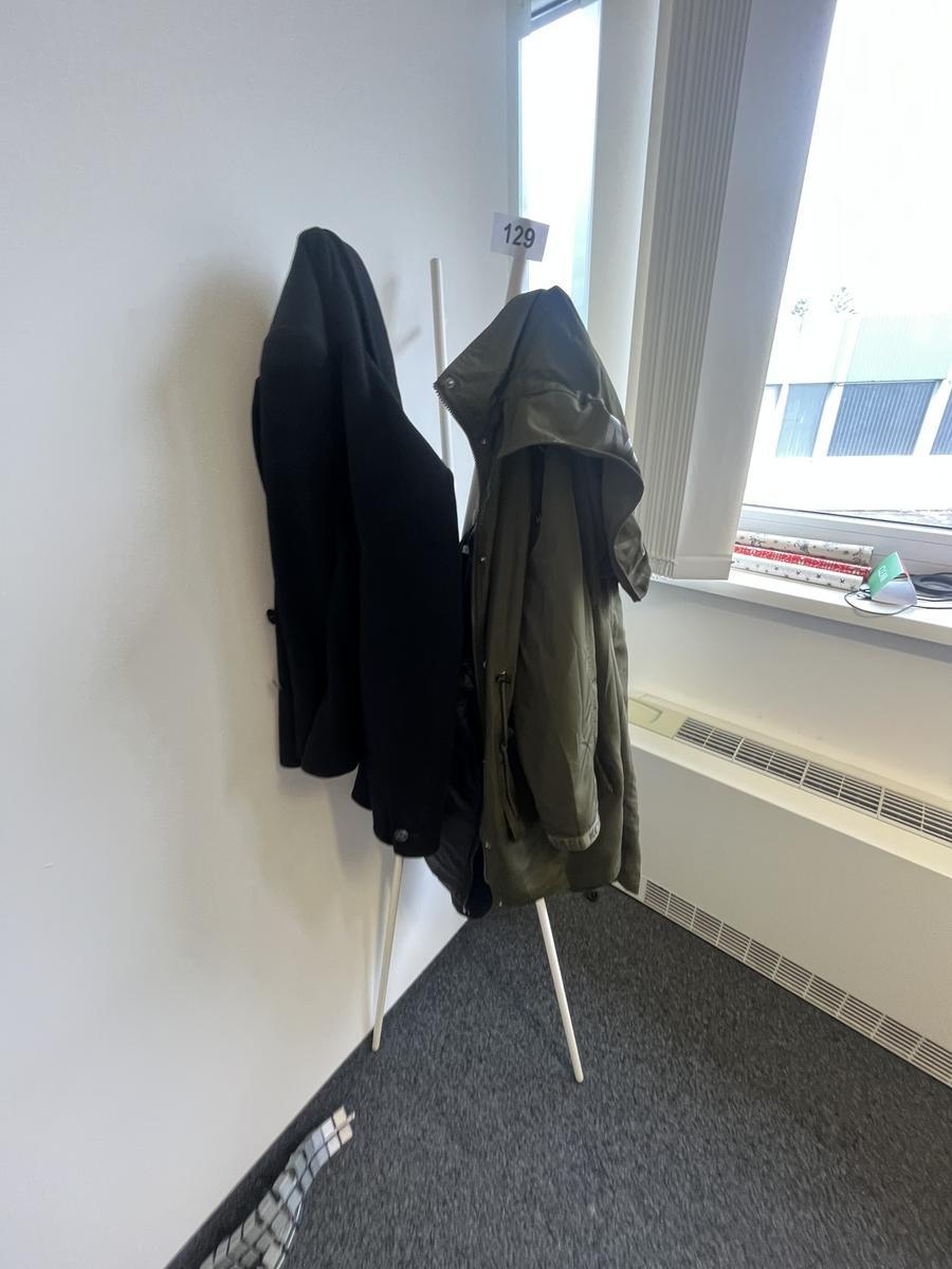 3 St&uuml;ck Designer Kleiderst&auml;nder?d=2026-05-13 13:32:04