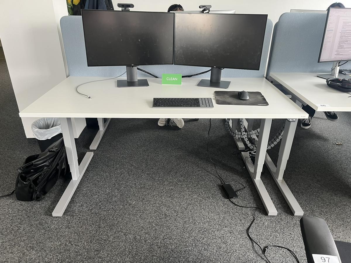 Schreibtisch elektrisch h&ouml;henverstellbar 160x80 cm Narbutas?d=2026-05-13 13:36:41