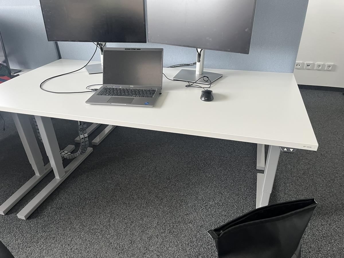 Schreibtisch elektrisch h&ouml;henverstellbar 160x80 cm Narbutas?d=2026-05-13 13:36:41