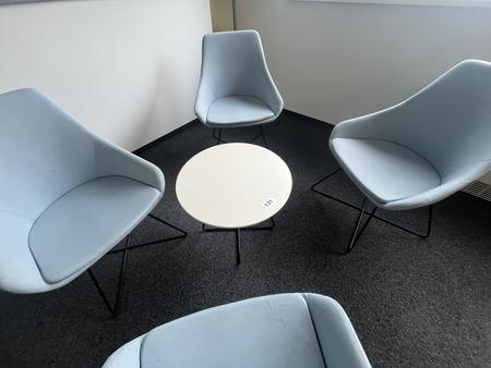 Besprechungstisch mit 4 Designerst�hlen drehbar