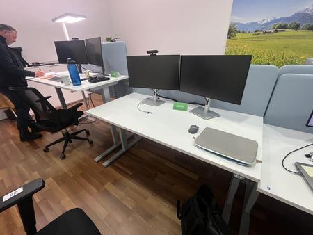 Schreibtisch elektrisch h�henverstellbar 160x80 cm Narbutas