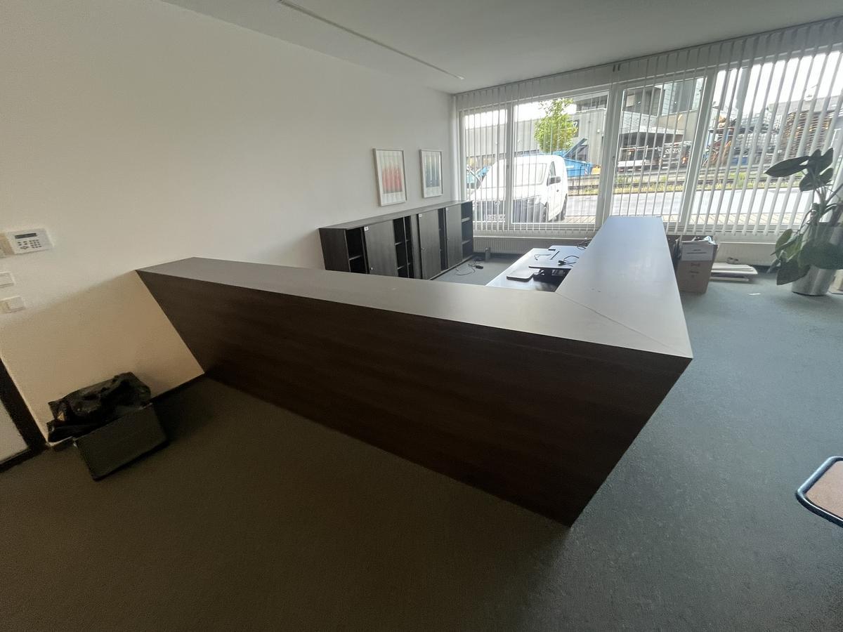 Empfangspult BENE ca.340x306x120(110 ) cm