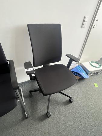 B�rodrehstuhl mit Armlehne
