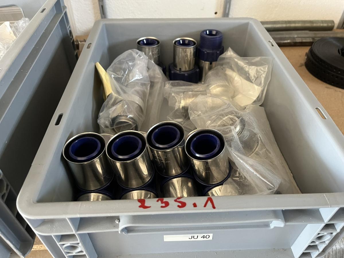 2 PVC Kisten Pressfittinge 32 und 40 mm