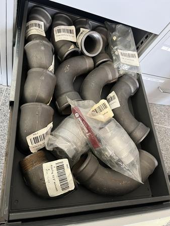 Ladeninhalt Kugelhähne + Kniestücke 92-2 Bögen 45-41-2 Ladeninhalt Kugelhähne + Kniestücke 92-2 Bögen 45-41-2