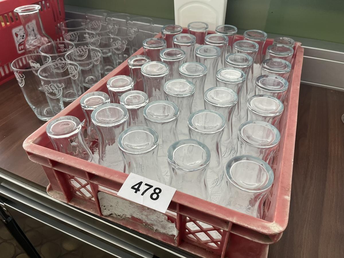 ca. 33 Stk. Colagl&auml;ser + 13 Stk. Pagro-Gl&auml;ser mit Karaffe