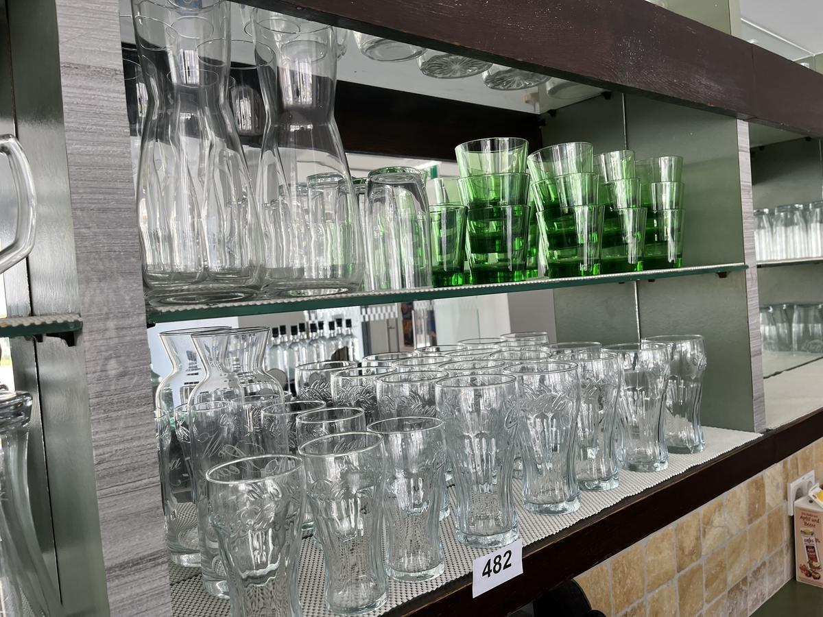 Regalinhalt Coca-Cola und Wassergl&auml;ser?d=2026-05-28 19:30:11